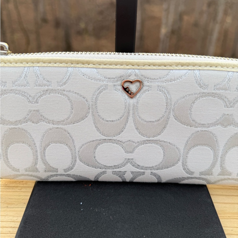 Coach Poppy Madison Signature Logo Zip Around Accordion Continental Long Wallet - Picture 3 of 8